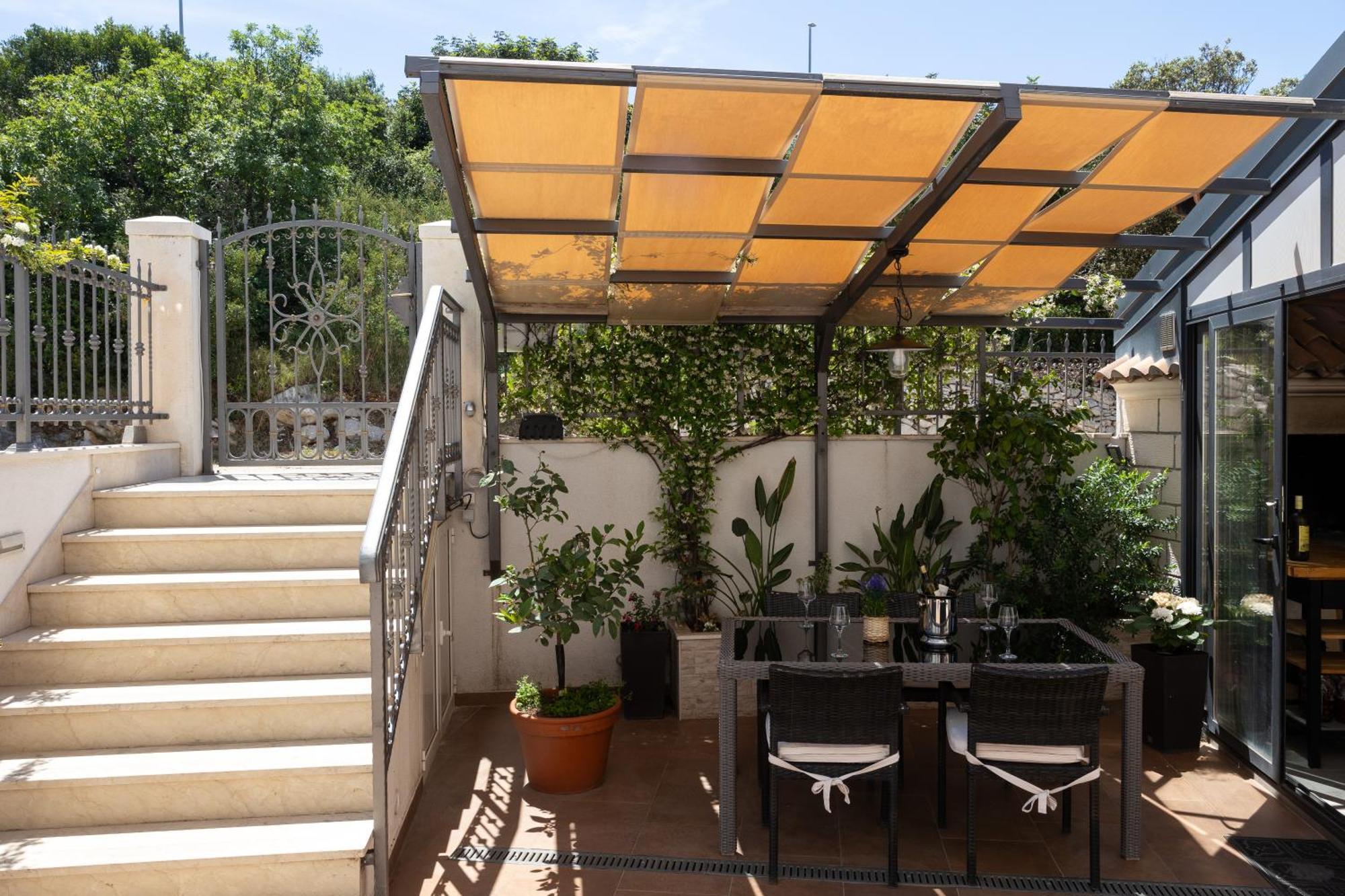 Apartments Sandra Solitudo II ดูบรอฟนิก ภายนอก รูปภาพ