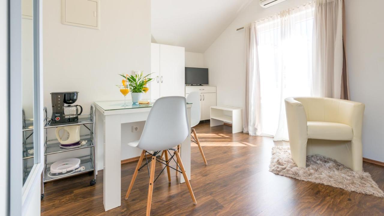 Apartments Sandra Solitudo II ดูบรอฟนิก ภายนอก รูปภาพ